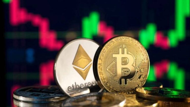 4-yilin-ardindan-yeni-rekor-bitcoin-dustu-ethereum-tarihi-zirvede-R3xwHZeg.jpg