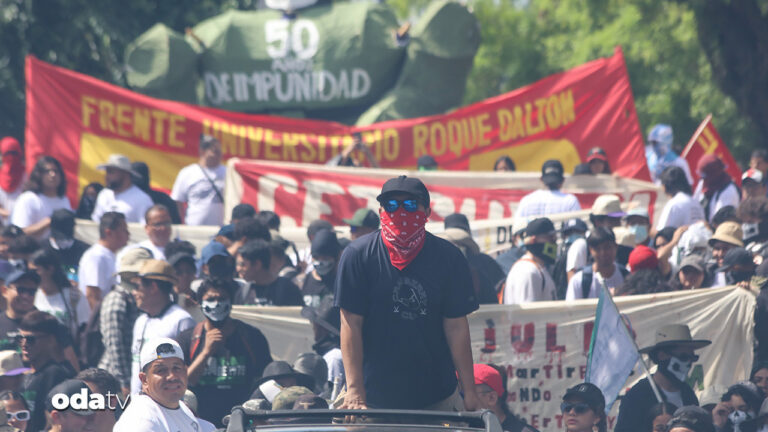 el-salvadorda-50-yillik-aci-ogrencilerden-protesto-iFqvDZhw.jpg