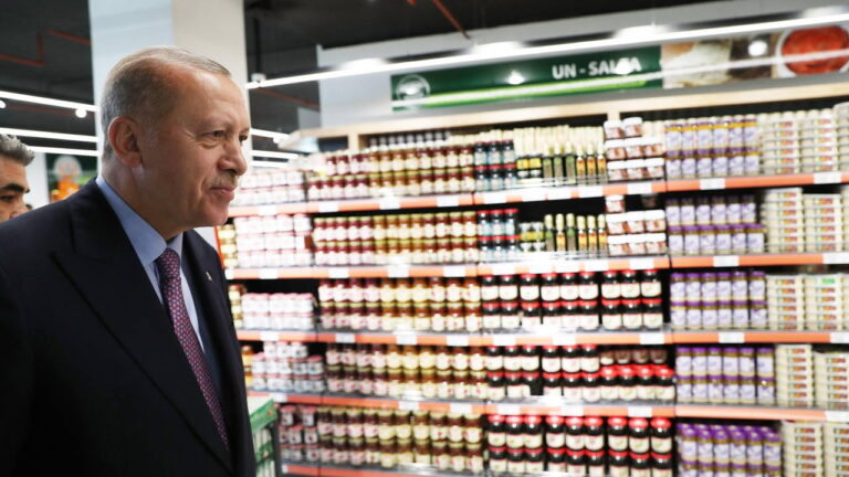 erdoganin-sube-acin-dedigi-market-zinciri-borc-bataginda-hukumetin-yeni-projesi-cumhur-reyonu-mTs4qp4I.jpg