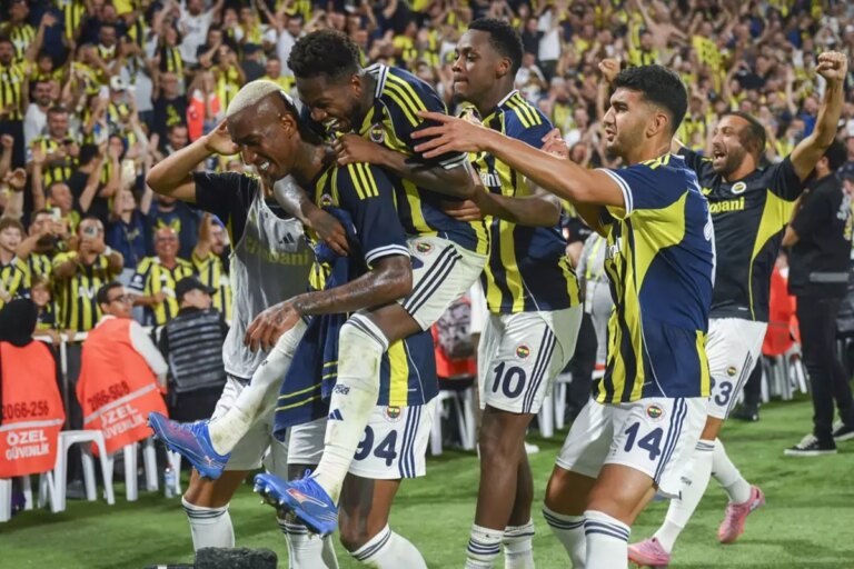 fenerbahcede-29-milyon-euroluk-mac-wdJnp79k.jpg