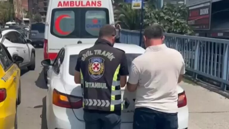 taksiciye-yumrukta-12-bin-tl-ceza-Gahjj5GZ.jpg