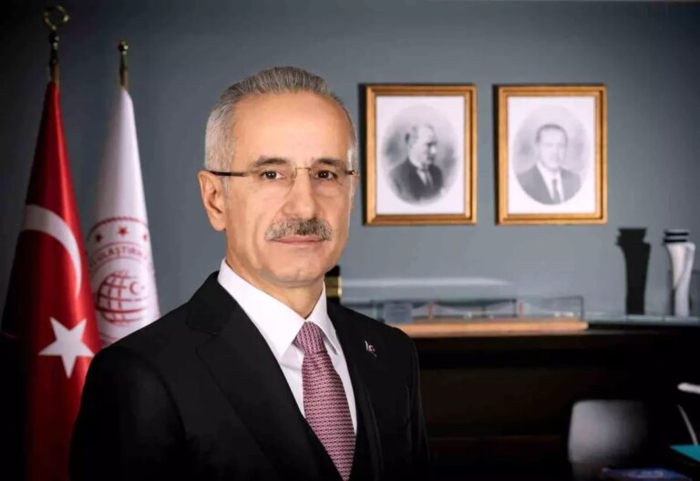 turk-telekomun-imtiyazi-2050ye-uzatildi-IOFHFZi6.jpg