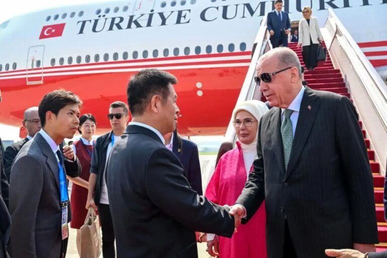 cumhurbaskani-erdogan-tianjinde-2025-shanghai-isbirligi-orgutu-zirvesi-icin-bulundu-ROPZ9C6e.jpg