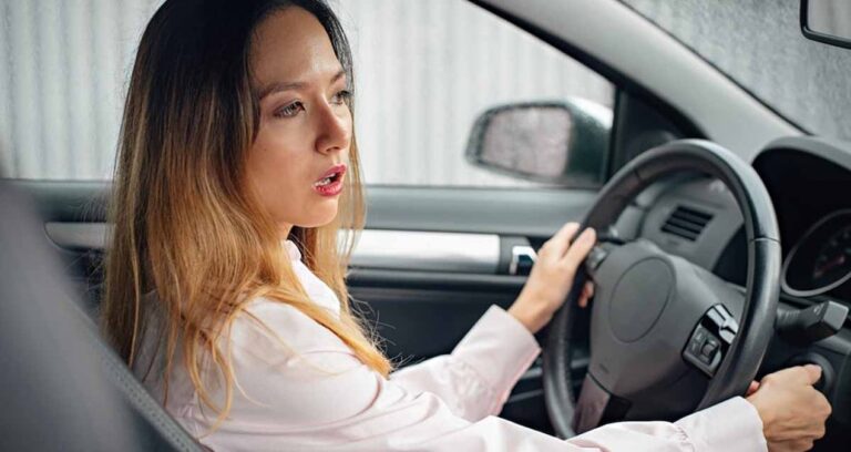 uzun-yoldan-gelir-gelmez-yaptiginiz-2-dakikalik-hata-motorun-icinden-geciyor-iste-sizi-binlerce-lira-zarardan-kurtaracak-formul-JEzVr7Zt.jpg
