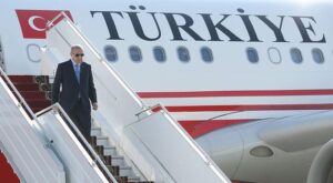 cumhurbaskani erdogan yurda dondu dfz4PVhh.jpg