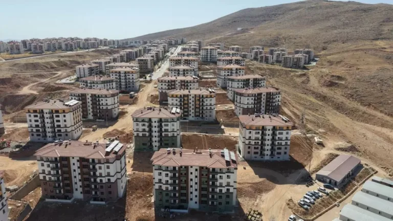 deprem bolgesinde gunde 550 konut yapiliyor jXGFDXMI.webp
