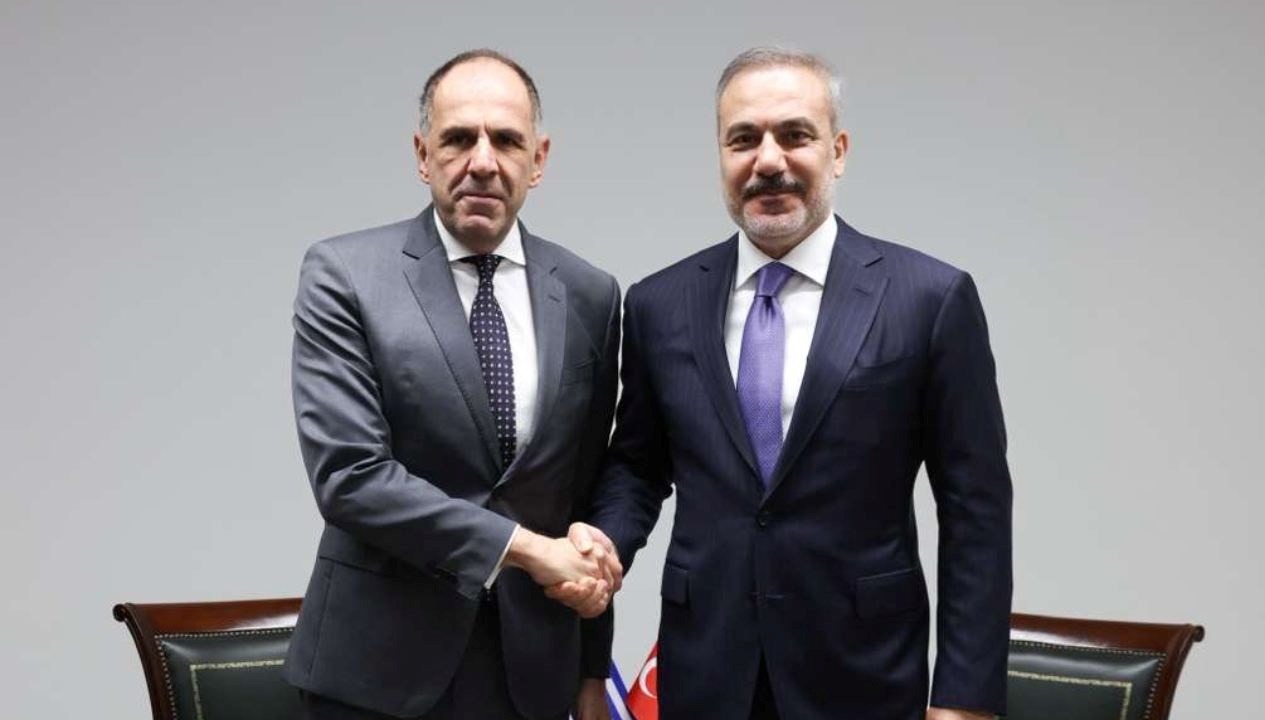 hakan fidan luksemburgda yunan mevkidasi ile gorustu a5EHiJn9.jpg