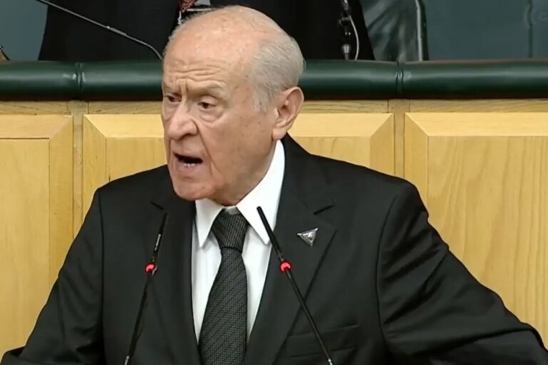 mecliste biji serok apo slogani atilmasina bahceliden ilk yorum hCsL2TR2.jpg