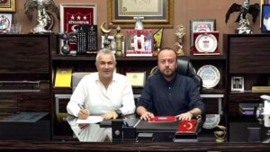 mehmet altiparmak sivassporun yeni teknik direktoru NiASmCLy.jpg