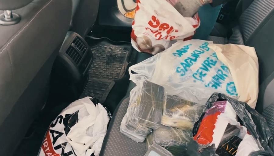 musta telefon kacakcilarina operasyon aD1zAMgG.jpg