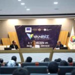 van-bilisim-ve-inovasyon-zirvesi-duzenlendi-MSJzZGLG.jpg