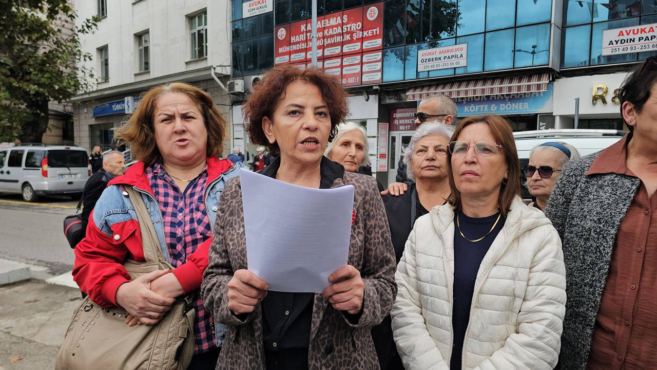 zonguldak chp merkez ilce kadin kollari yoneticisi ve uyesi 10 kadin gorevlerinden istifa etti VBrdSb7E.jpg