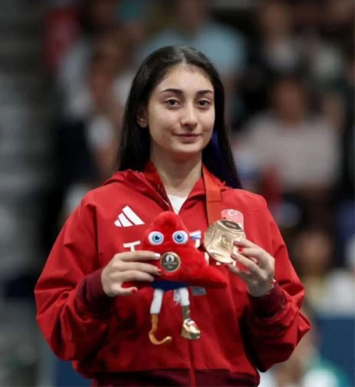 ebru acer virtus dunya masa tenisi sampiyonasinda gumus madalya kazandi TSrvfS13.jpg