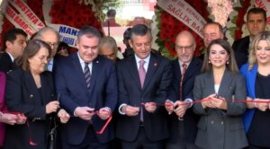 ozgur ozel eczacilik muzesinin acilisini yapti kk6QCdqk.jpg