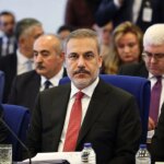 saibeli diploma iddiasinin ardindan yokten hakan fidan aciklamasi hBtV32JY.jpg