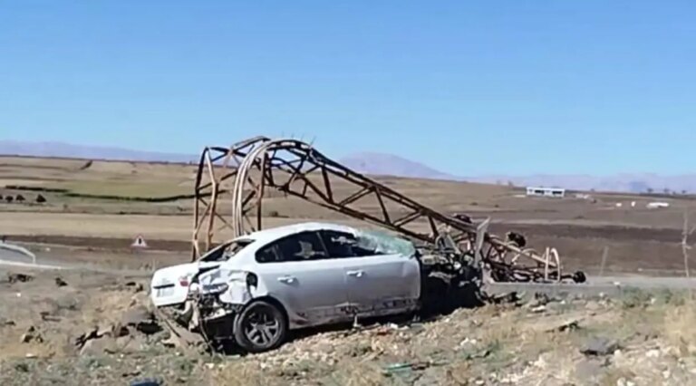 sanliurfada trafik kazasi bir kisi agir yaralandi T2eqyrl6.jpg